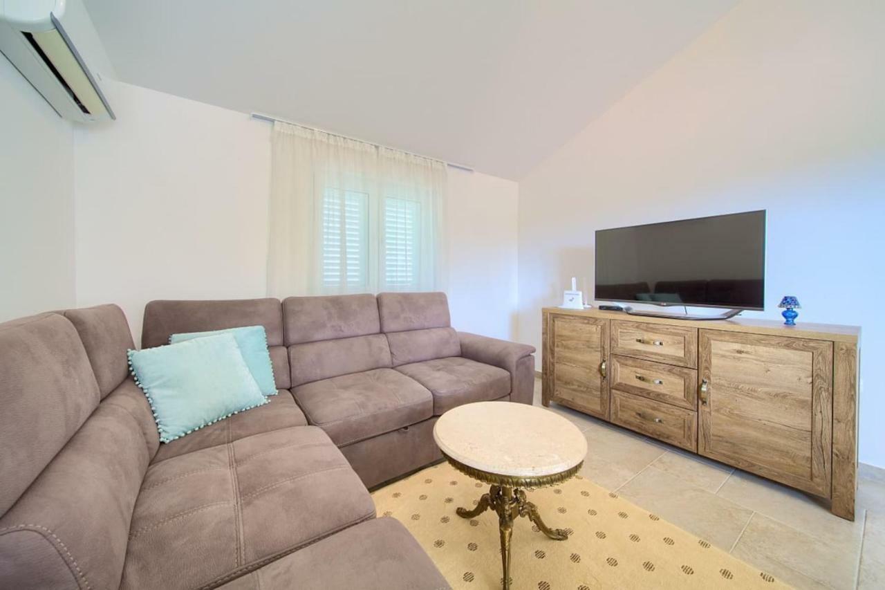 Apartment Sabina Soline Соліне Екстер'єр фото